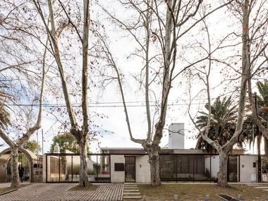 Casa En Villa Belgrano / FKB Arquitectos