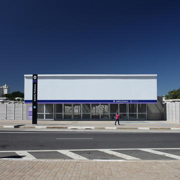 Estação Adolfo Pinheiro / Roberto Mac Fadden e Mariana Viégas