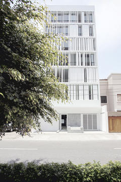 Edificio Residencial Alfredo Salazar / Llama Urban Design