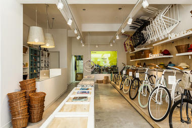Monochrome Bikes / Nidolab