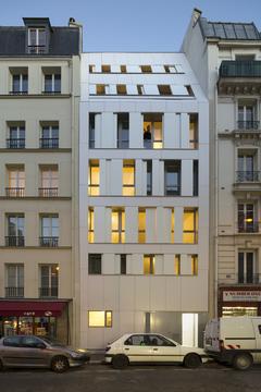 Conjunto de Viviendas Rue des Poissonniers / MAAST