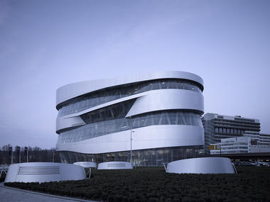Arquitectura para el automovil. Museos de Mercedes y Porsche