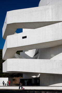 Fundación Iberê Camargo, Álvaro Siza: Bases y Variaciones