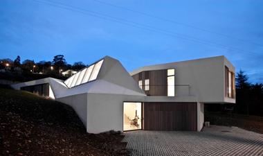Residência e Estúdio Lara Ríos / F451 Arquitectura