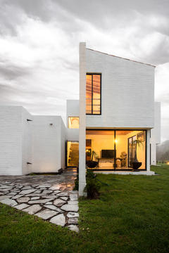 Residência Eucaliptos / MO+G taller de arquitectura
