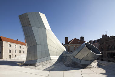 Centro FRAC Las Turbulencias / Jakob + Macfarlane Architects