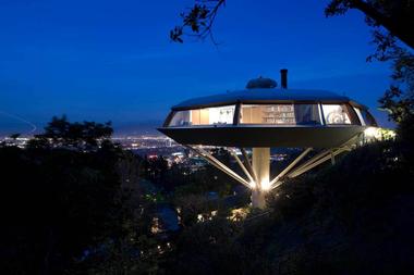 From Psychopath Lairs to Superhero Mansions: How Cinema and Modernist Architecture Called A Truce