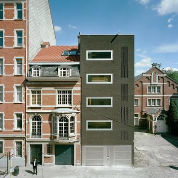 Jaax / Atelier Pierre Hebbelinck