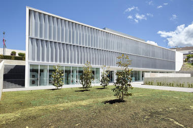 Library and Entities Hotel / Santamaría Arquitectes