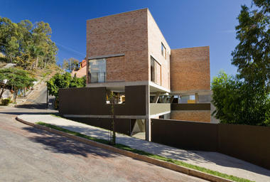 工作室露台240 / Arquitetos Associados