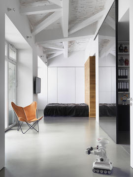 Loft de un Fotógrafo / Bruzkus Batek Architekten