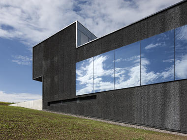 Jaquet Droz Swiss Watch Manufactory / atelier oï