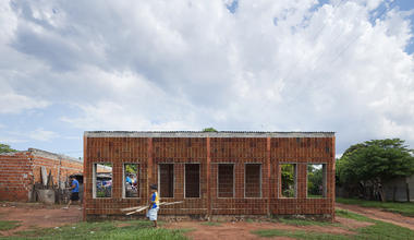 Centro de Desarrollo Comunitario / OCA + BONINI