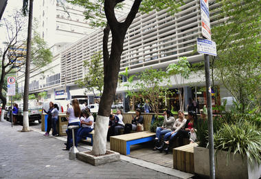 São Paulo abre licitação para a instalação de parklets nas 32 subprefeituras