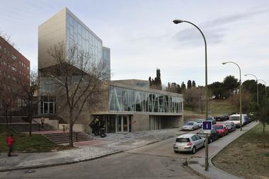 Biblioteca Pública Ana María Matute / RSP arquitectos