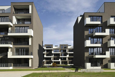 Vivienda Brdo Unidad F5 / multiPlan arhitekti