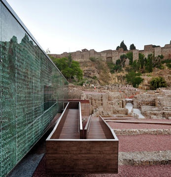 Centro de Visitantes del Teatro Romano de Málaga / Tejedor Linares & asociados