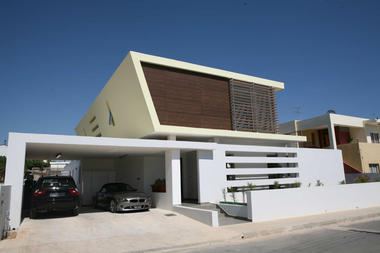 Gallery - The Antoniou Residence / Koutsoftides Architects - 1