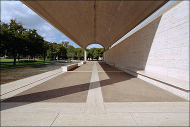 Gallery - AD Classics: AD Classics: Kimbell Art Museum / Louis Kahn - 5