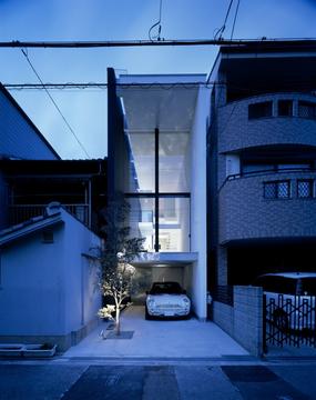 Gallery - House in Showa-cho / Fujiwaramuro Architects - 1
