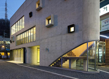 Extrusão / studio GAON