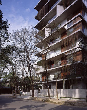 Gallery - EHL Premium Condominiums / Kashef Chowdhury - URBANA - 1