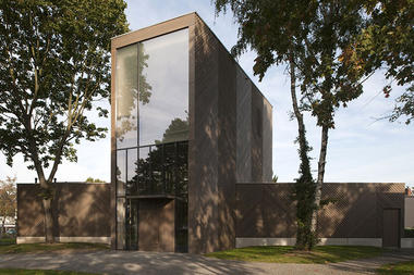 Iglesia Emmanuel  / Sauerbruch Hutton 
