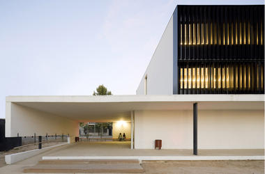 Instituto Els Gorgs, Cerdanyola del Valles / BAAS, Jordi Badia