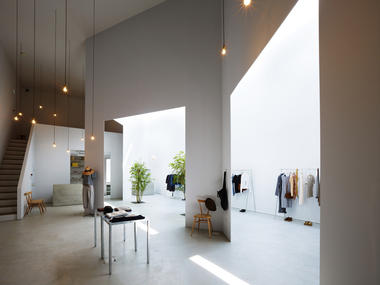 Tienda 52 / Suppose Design Office
