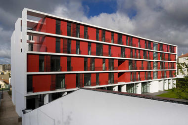 Guardería y Centro Residencial para mayores / CVDB arquitectos