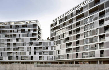112 Flats Building / Basilio Tobías