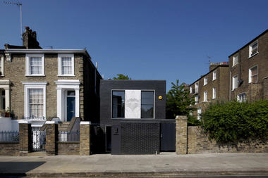The Shadow House / Liddicoat & Goldhill