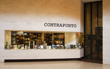 Contrapunto Bookshop / Lipthay + Cohn + Contenla