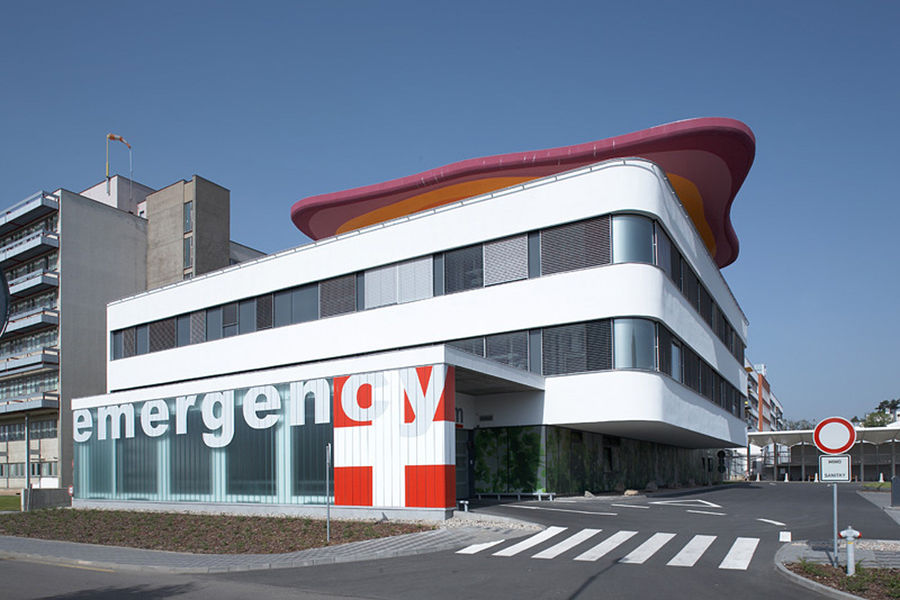 small hospital by 335893400 ArchDaily