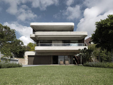 Gordons Bay House / Luigi Rosselli Architects