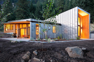 Miner's Refuge / Johnston Architects