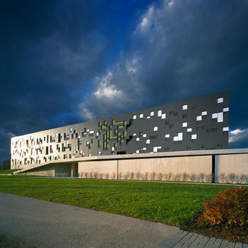 Perimeter Institute for Theoretical Physics / Saucier + Perrotte architectes