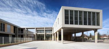 Middle School Morières Les Avignon / N+B Architectes