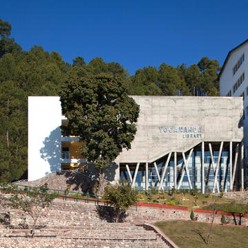 Gallery - Yogananda Library / Sourabh Gupta - 8