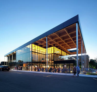 Gallery - Mont-Laurier Multifunctional Theater / Les architectes FABG - 3