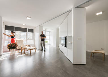 Casa MJE (pequenas grandes casas #2)  / PKMN architectures