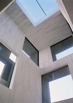 Gallery - Poli House / Pezo von Ellrichshausen - 3