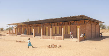Gallery - Gangouroubouro Primary School / LEVS architecten - 1