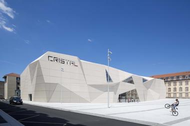 Gallery of Le Cristal Cinema and Michel Crespin Square / Linéaire A  - 6