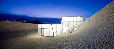 Gallery of Museum of Ocean and Surf / Steven Holl Architects + Solange Fabiao  - 2