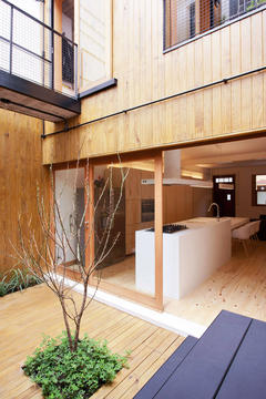 Gallery of Renovation for a Two Storey House / Studio GGA  - 8