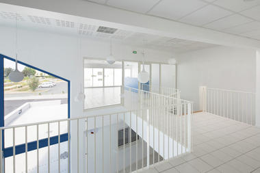 Gallery of HDE 17 / Poggi architecture + MORE Architecture  - 7