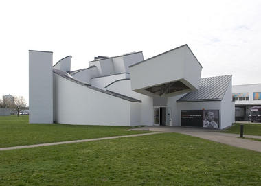 AD Classics: Vitra Design Museum and Factory / Frank Gehry