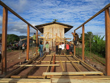 Arquitectura desde la comunidad y el territorio: Experiencias construidas en la selva peruana