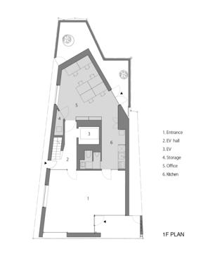 Gallery of Kitasenzoku Apartment / Tomoyuki Kurokawa Architects  - 16